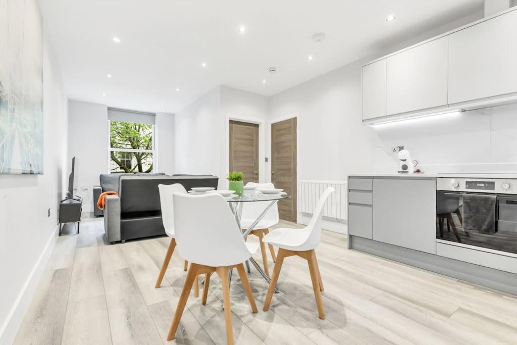 Wow Abbey Road Apartment - Sleeps Up To 8 London Exterior photo